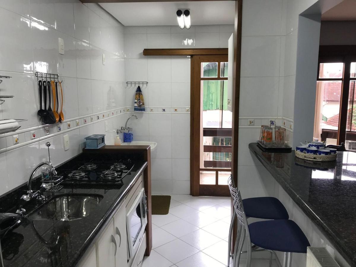 Cobertura Com 2 Ao Lado Da Rua Coberta Apartamento Gramado